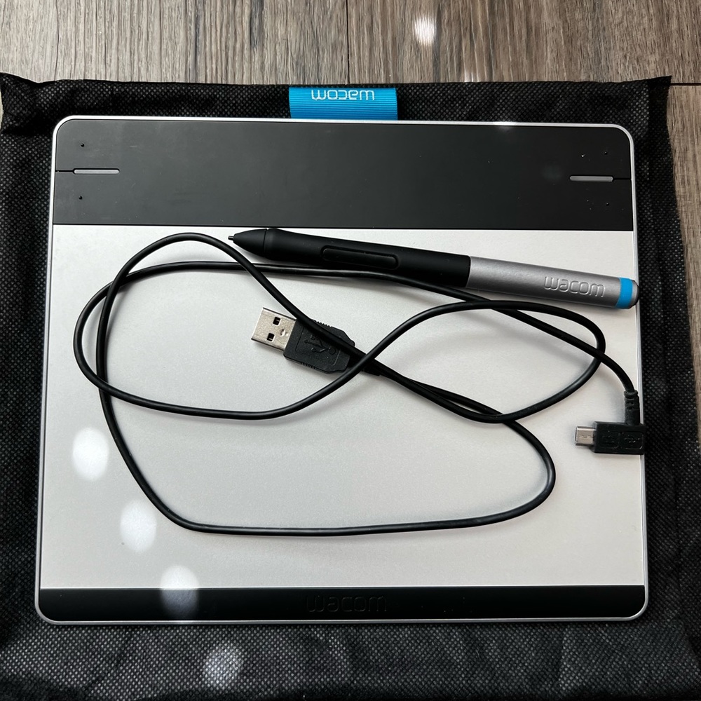 Wacom Pen Tablet (small)